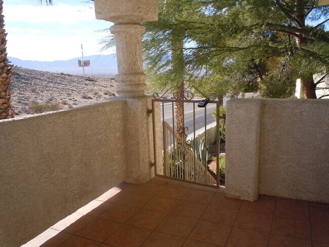Building Photo - CONDO- Rock Springs