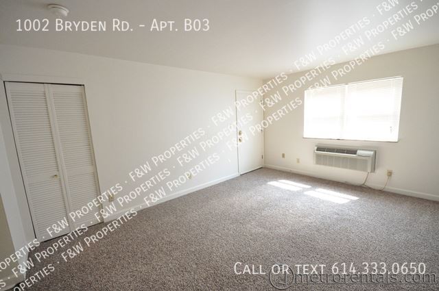 Building Photo - 1002 Bryden Rd