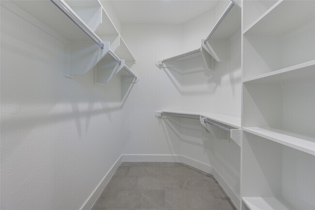 Building Photo - 2710 Noble St