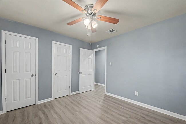 Building Photo - 6343 Maple Hill Dr