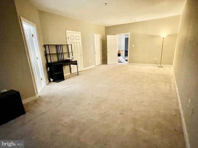 Building Photo - 12402 Falconbridge Dr