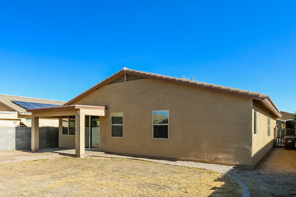 Building Photo - 1700 W Loemann Dr
