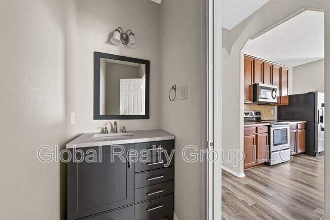 Building Photo - 16222 Galloping Oak