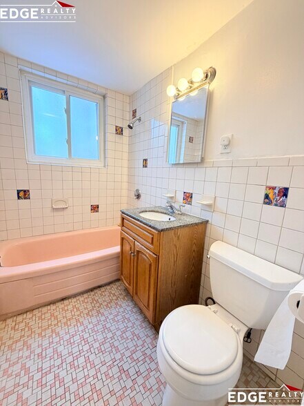 Building Photo - 8 Bryon Rd