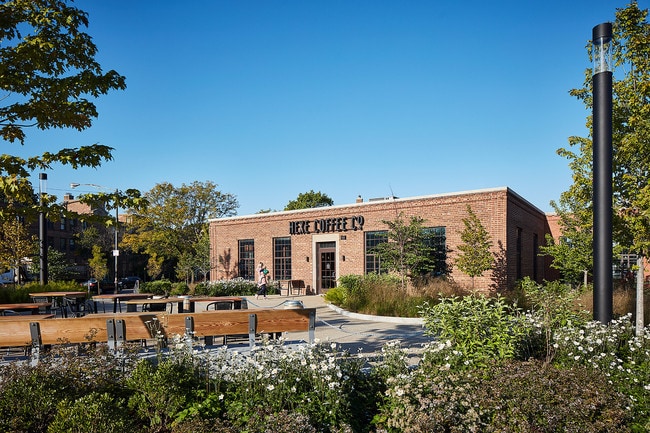 Building Photo - 2751 N Hoyne Ave