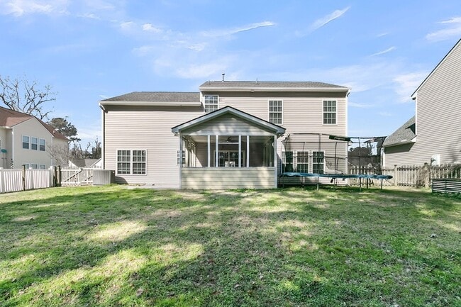 Building Photo - 7478 Hawks Cir