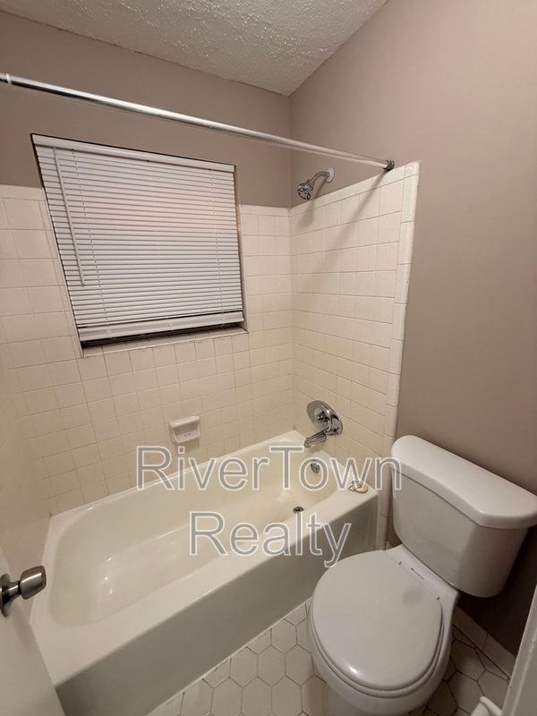 Building Photo - 4987 Scenicwood Cove