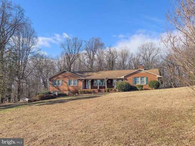 Building Photo - 194 Red Hill Rd