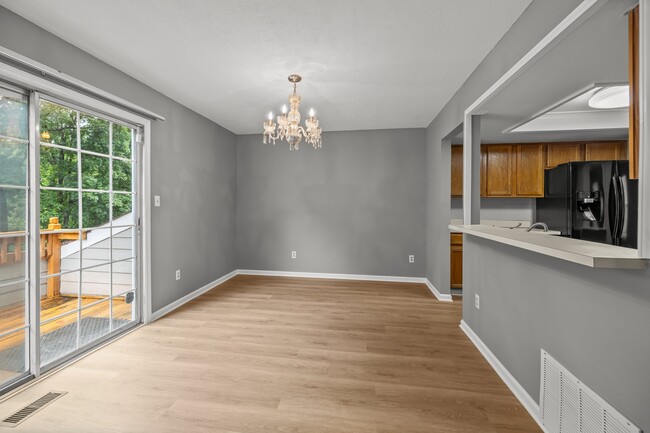 Building Photo - 8910 St Pierre Ln