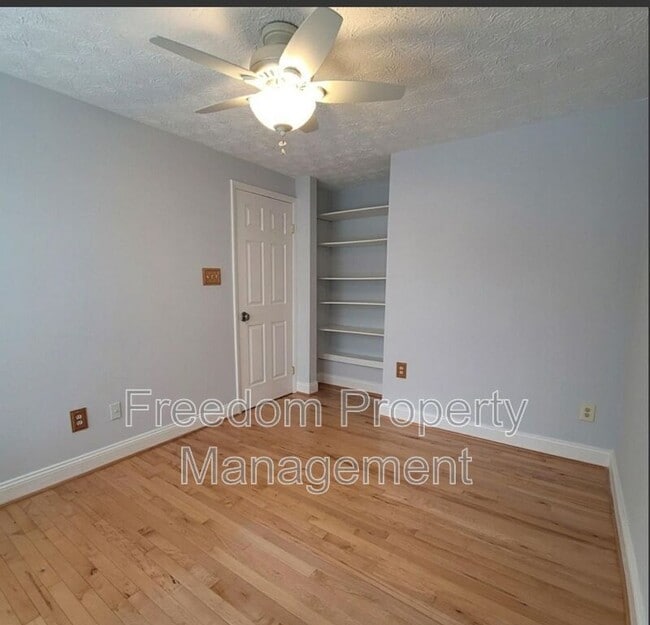 Building Photo - 7974 Tyson Oaks Cir