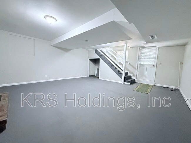 Building Photo - 4717 Willeva Dr