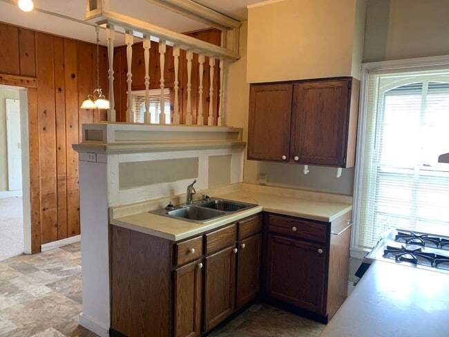 Building Photo - 841-841 Milton Ave