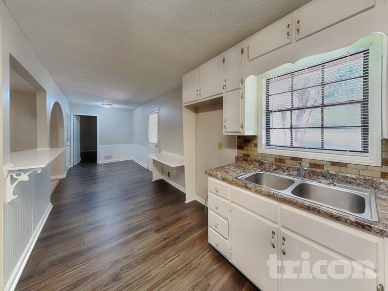 Building Photo - 65 Highland Cir