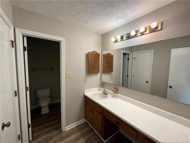 Building Photo - 929 Kennesaw Dr