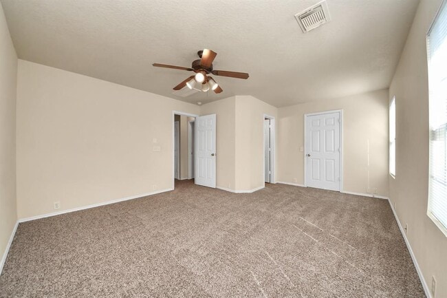 Building Photo - 23859 Pebworth Pl