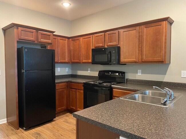 Building Photo - 2253 Del Carmel Way