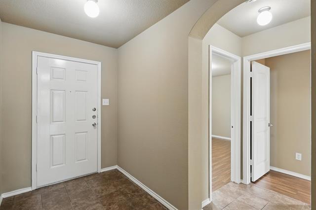 Building Photo - 1101 Roman Dr
