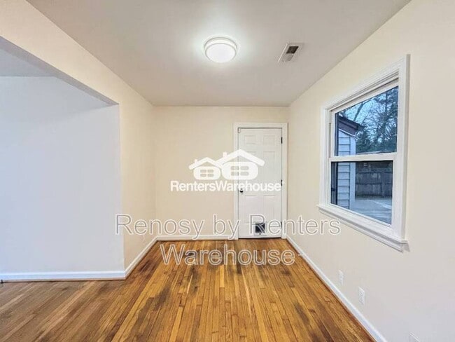 Building Photo - 528 Plantation Dr