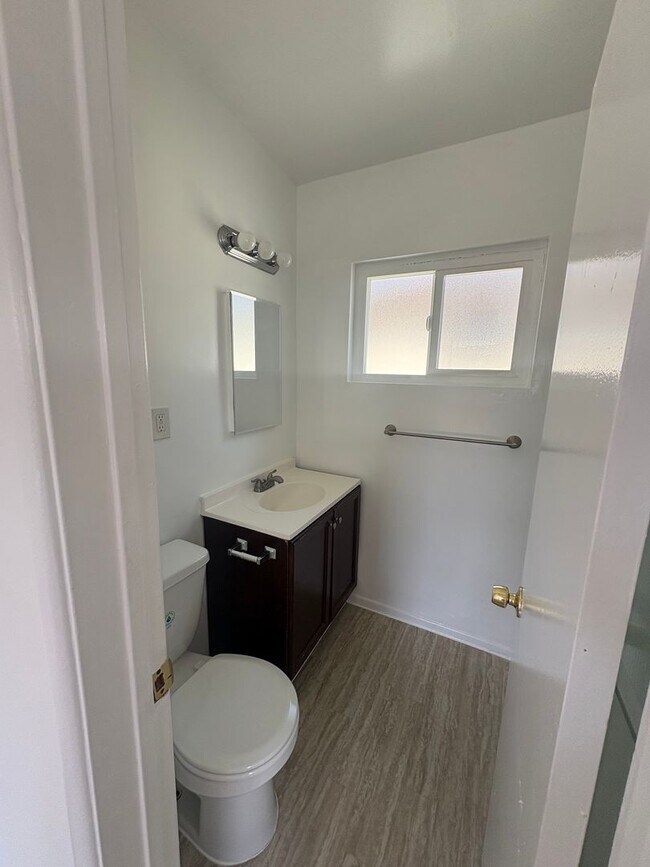 Building Photo - 12479 Culver Blvd