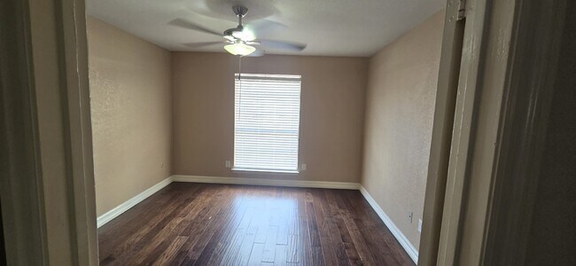 Building Photo - 8801 Hammerly Blvd