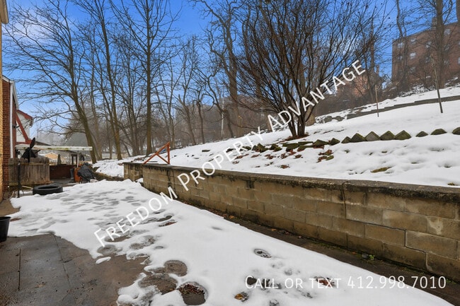 Building Photo - 2238 Lutz St