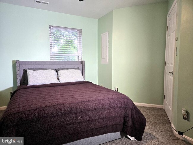 Building Photo - 7832 Canter Ct