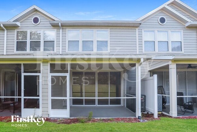 Building Photo - 6947 Roundleaf Dr