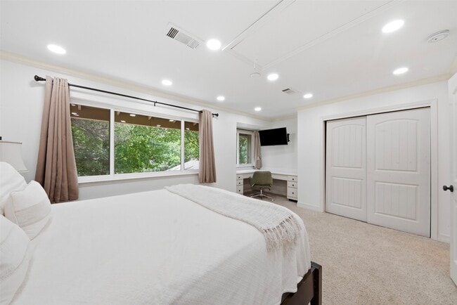 Building Photo - 2209 W Settler's Way
