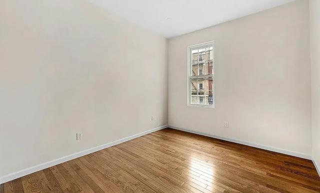 Building Photo - 2 bedroom in Long Island City NY 11105