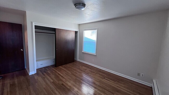 Building Photo - South Hill Charming corner lot 3 bed 2 bath in quiet neighborhood