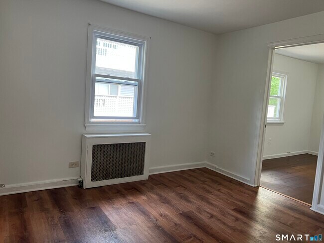 Building Photo - 141 Columbus Pl