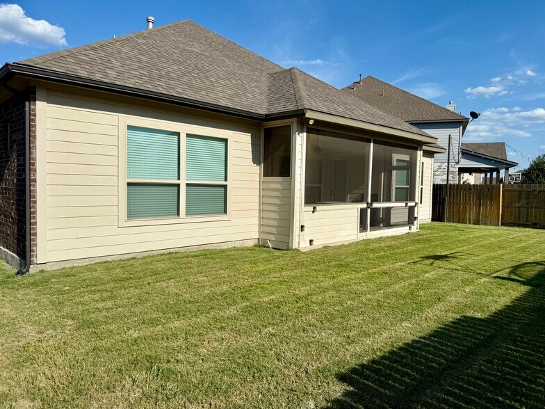 Building Photo - 20108 Cloughmore Ct