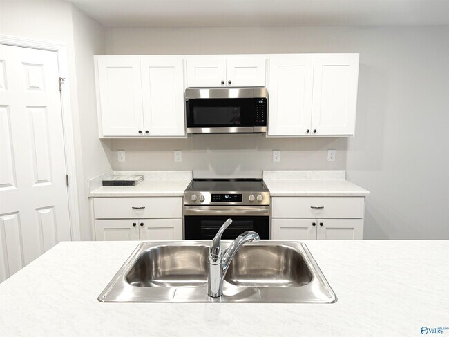 Building Photo - 118 Fuller Dr