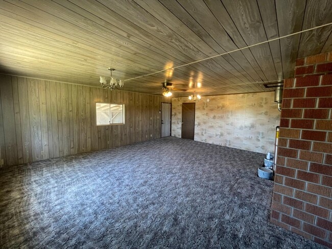 Building Photo - 12817 Highway 66