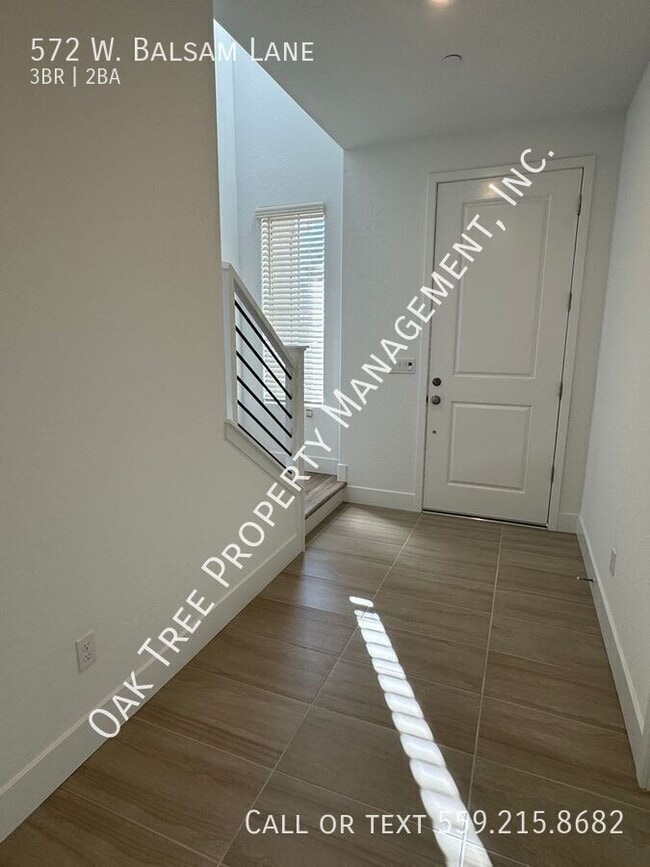 Building Photo - 572 W Balsam Ln