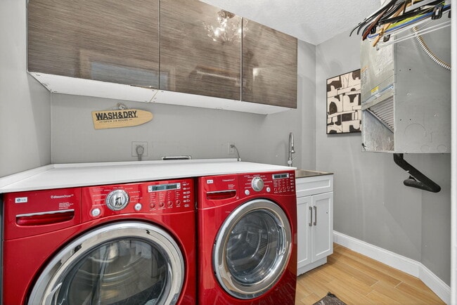 Building Photo - 2606 Monaco Terrace