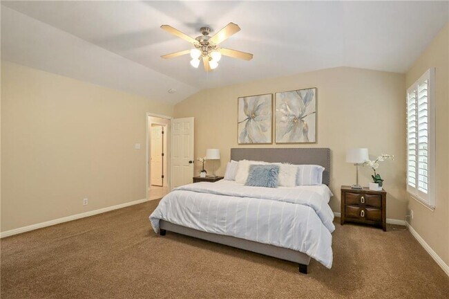 Building Photo - 1806 Paradise Ridge Dr
