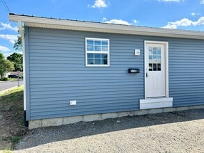 Building Photo - 530/532 S Oak