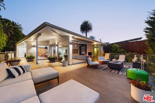 Building Photo - 279 Mabery Rd