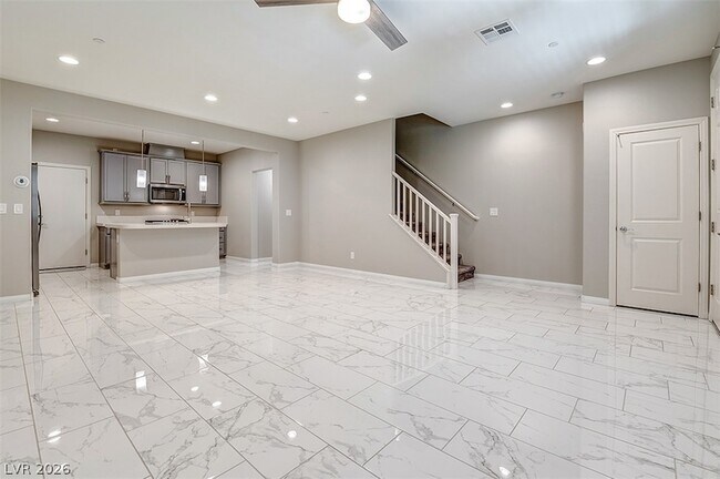 Building Photo - 73 Alamere Falls Dr