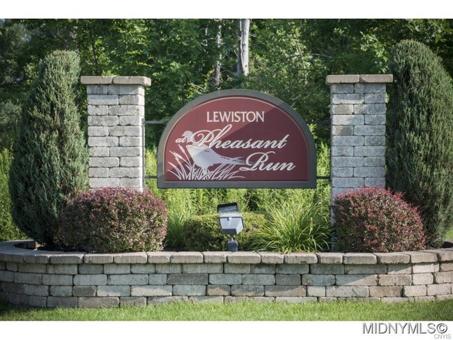 Building Photo - 130 Pheasants Run