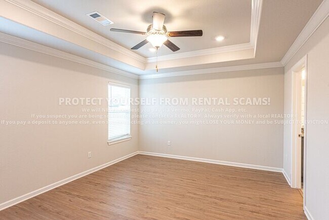 Building Photo - 371 W Tyler Rd