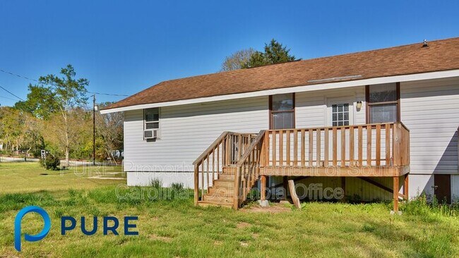 Building Photo - 1115 Brown Blvd