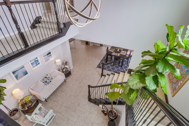 Building Photo - 3637 Alander Ct