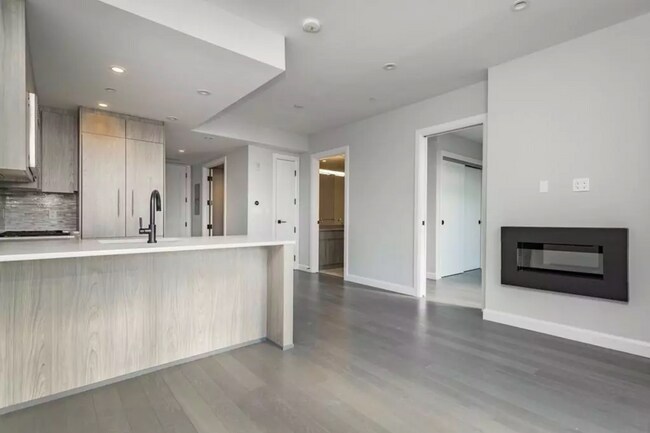 Building Photo - 140 Shawmut Ave