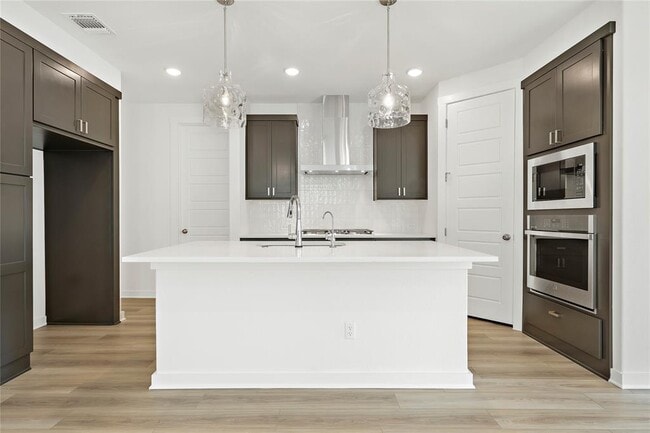 Building Photo - 2521 Dabster Dr