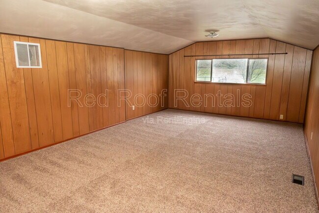 Building Photo - 6232 S Wapato St