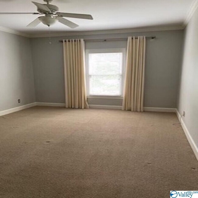 Building Photo - 4770 Whitesburg Dr
