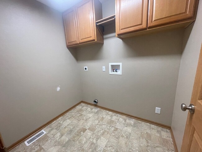 Building Photo - Home for rent in Papillion