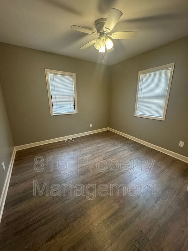 Building Photo - 1817 E 82nd St